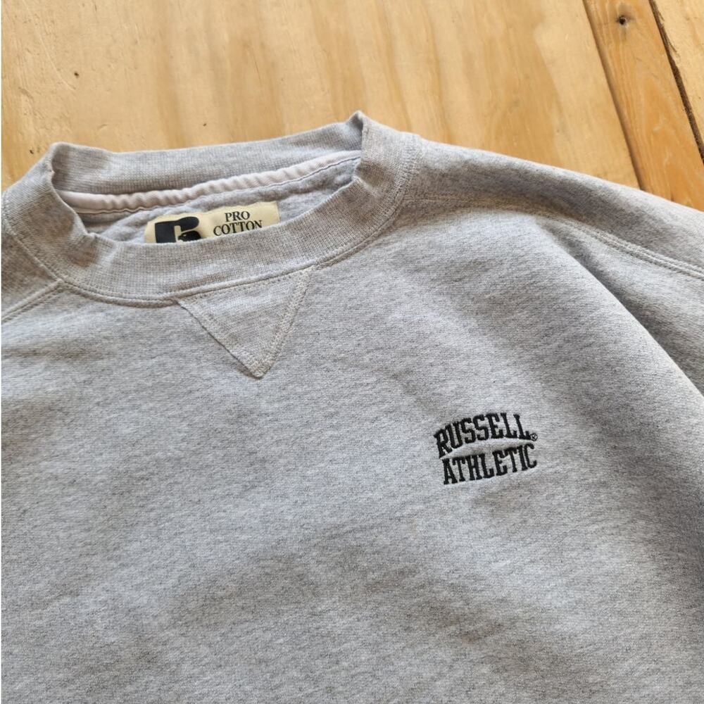Vintage Russell Athletic Spellout Crewneck Sweatshirt Distressed Worn Gray XL - Picture 2 of 6